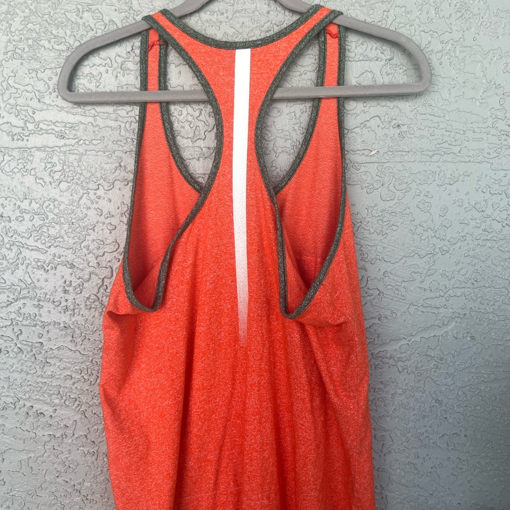 Nike Women's Orange UM Tank Top - Picture 4 of 5